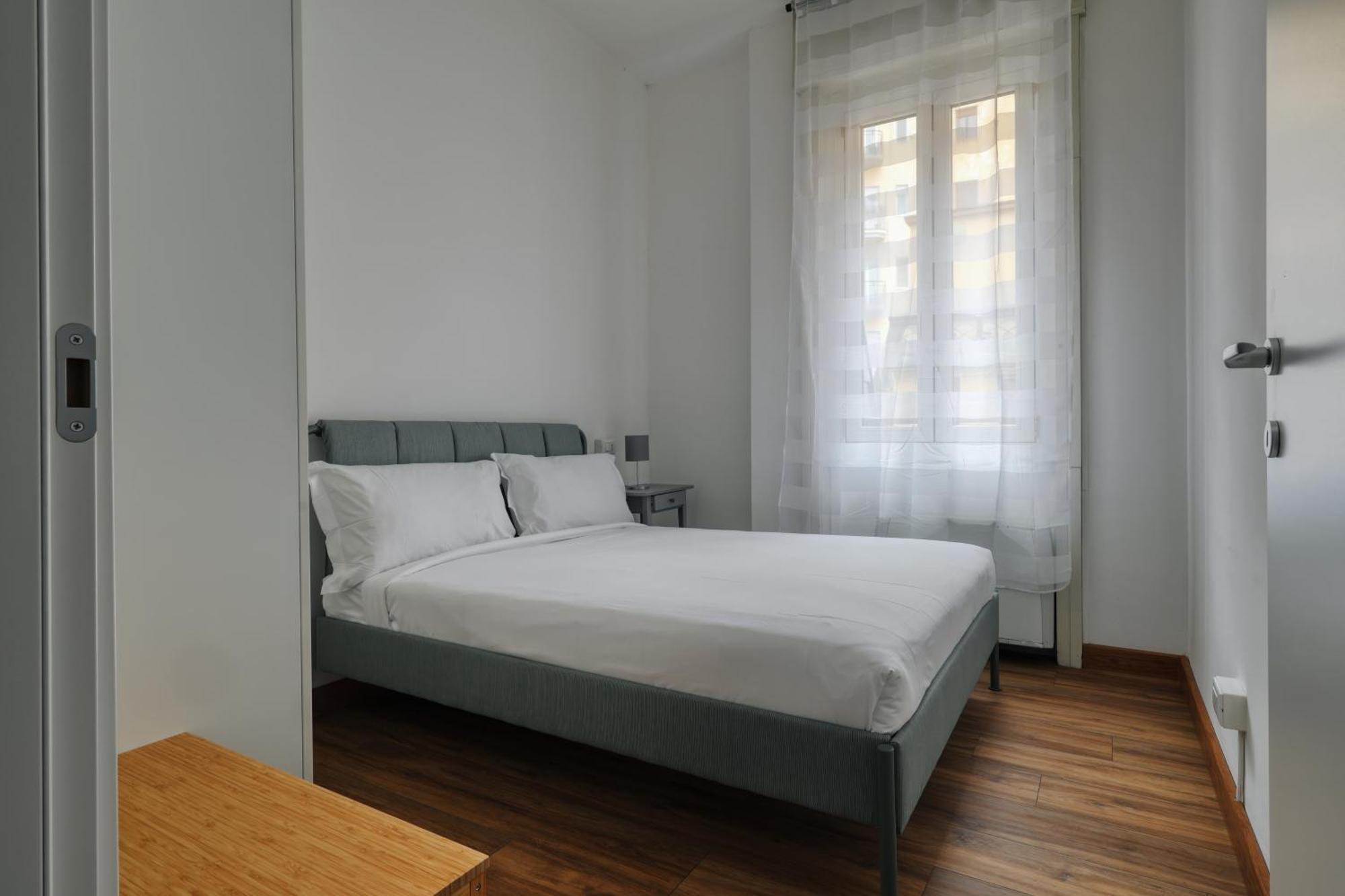 Joivy Chic 3-Bed Flat Near Colonne Di San Lorenzo Мілан Екстер'єр фото